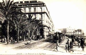 2624- Alger -  Boulevard de la Republique